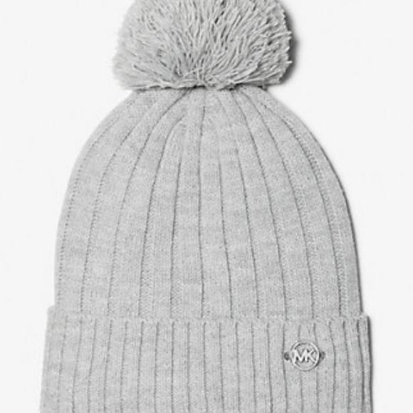 MK NWT Gray Beanie with Pom - Picture 2 of 2